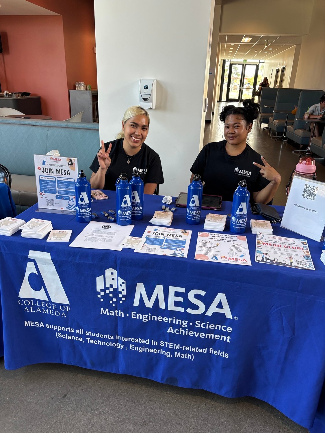 MESA Club Prez & VP Tabling at Orientation We_Ann Gonzalez